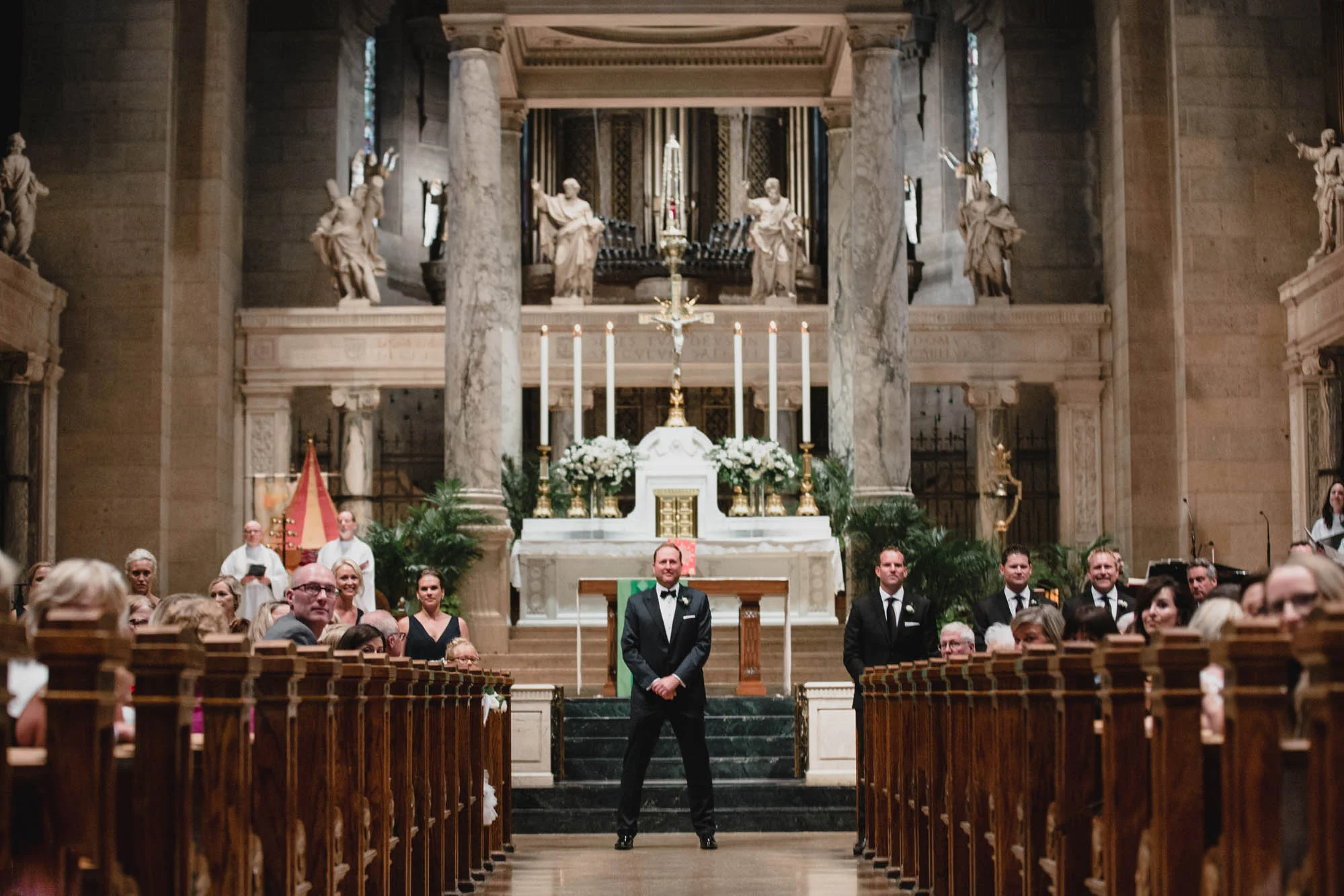 56_Basilica_Aria_Minneapolis_wedding.jpg