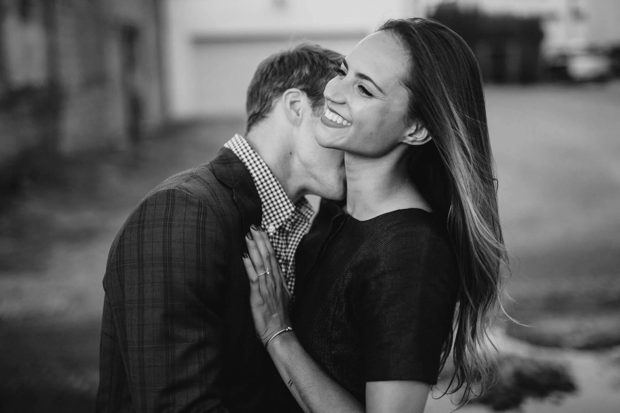 44_Minneapolis_north_loop_engagement_session.jpg