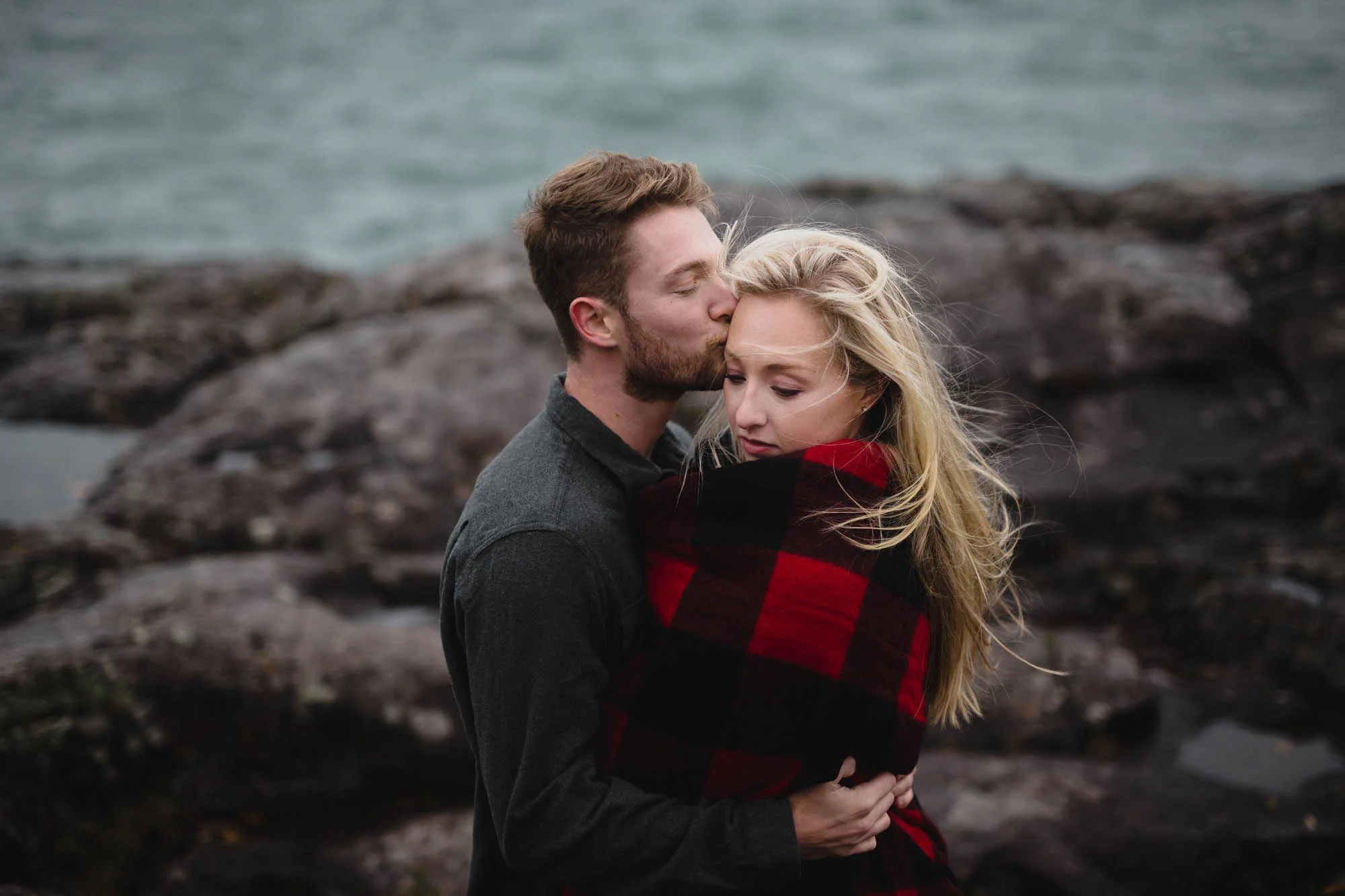 13_Duluth_Engagement_session.jpg