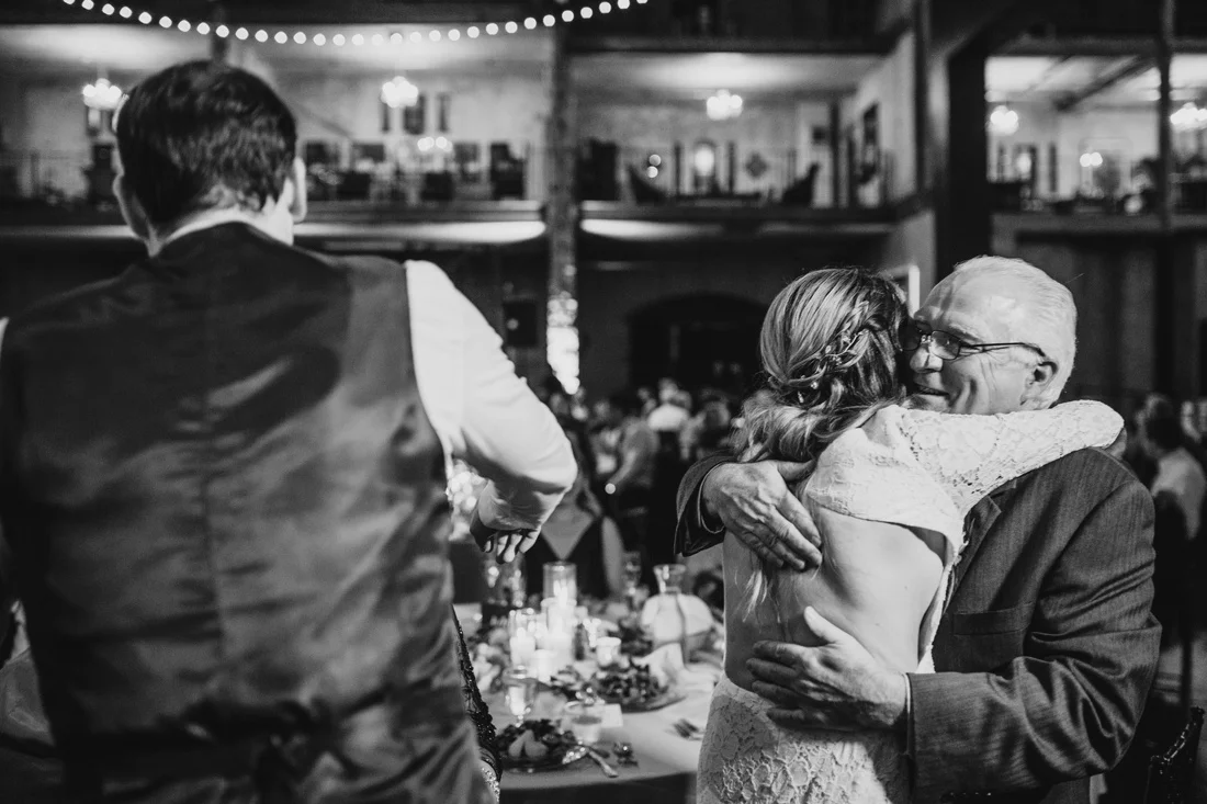 44_minneapolis_aria_wedding-1100x733.jpg