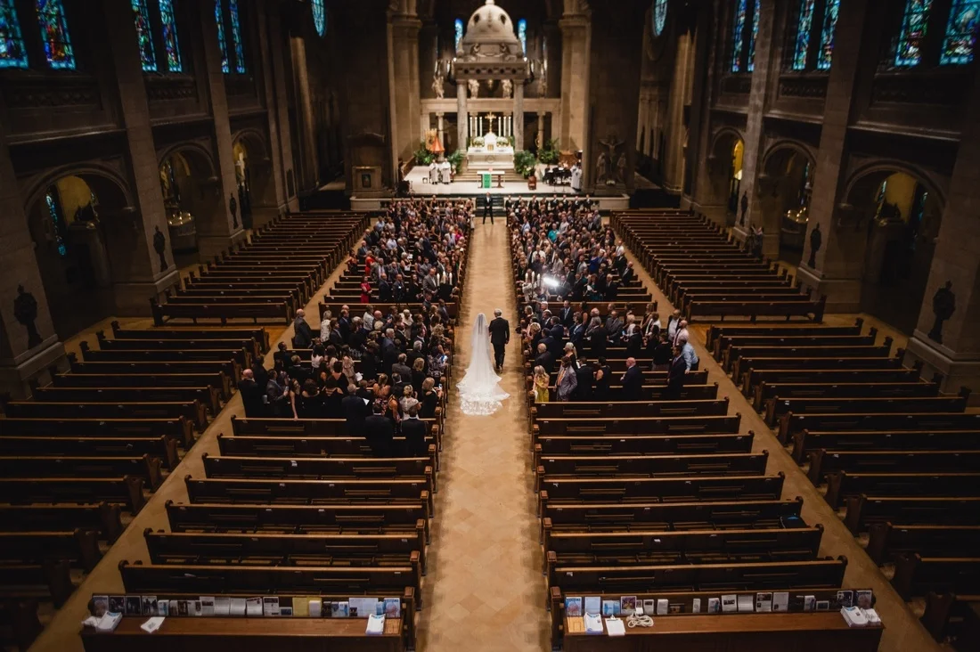 031_Minneapolis_Basilica_wedding-1100x732.jpg