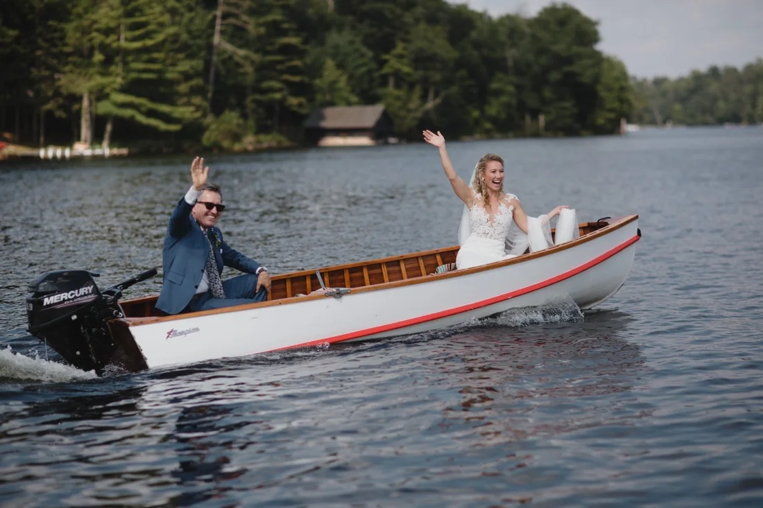 19_Wisconsin_cabin_wedding-1100x733.jpg