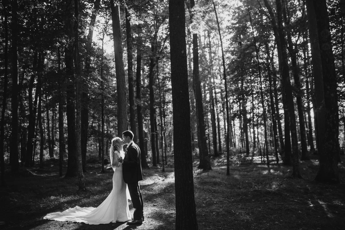 36_Wisconsin_cabin_wedding-1100x733.jpg