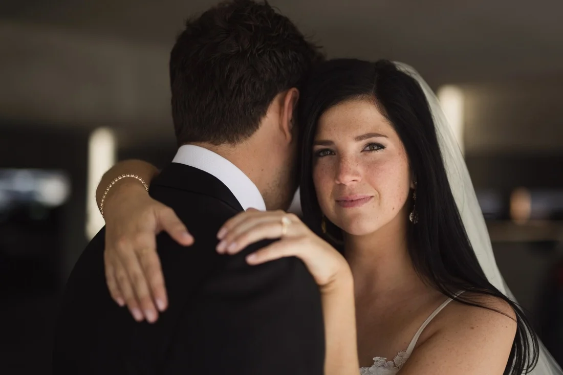 14_Aria_minneapolis_Wedding_photos-1100x733.jpg
