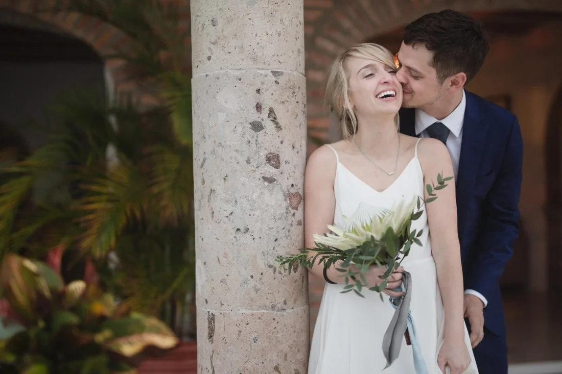 43_bride_and_groom_villa_amor_photographers-1100x733.jpg