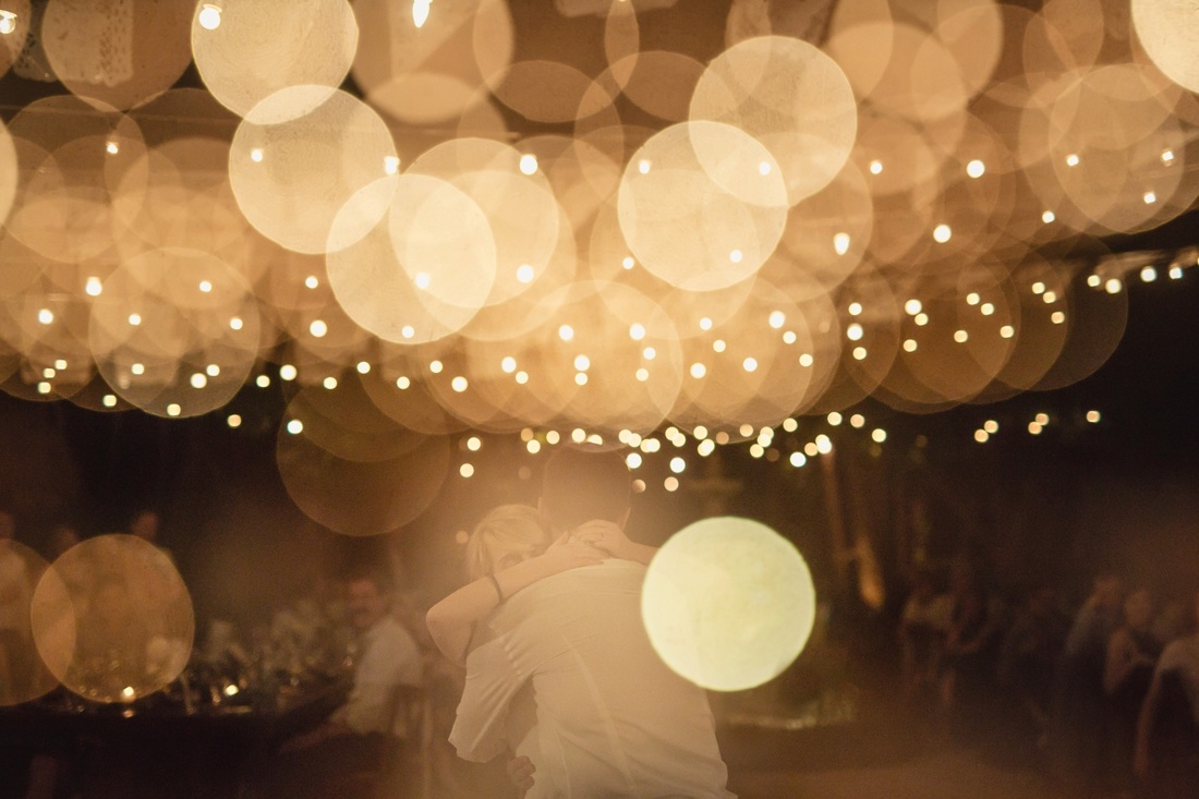 49_first_dance_minneapolis_wedding_photographers-1100x733.jpg