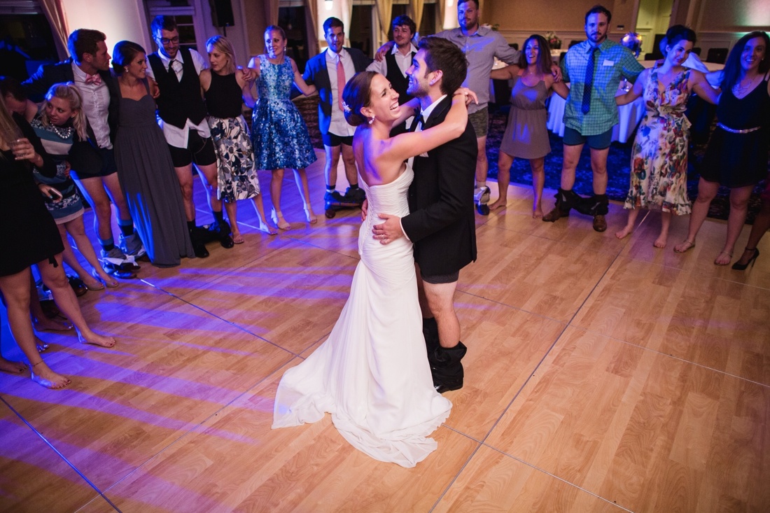41_St_paul_wedding_photographer-1100x733.jpg