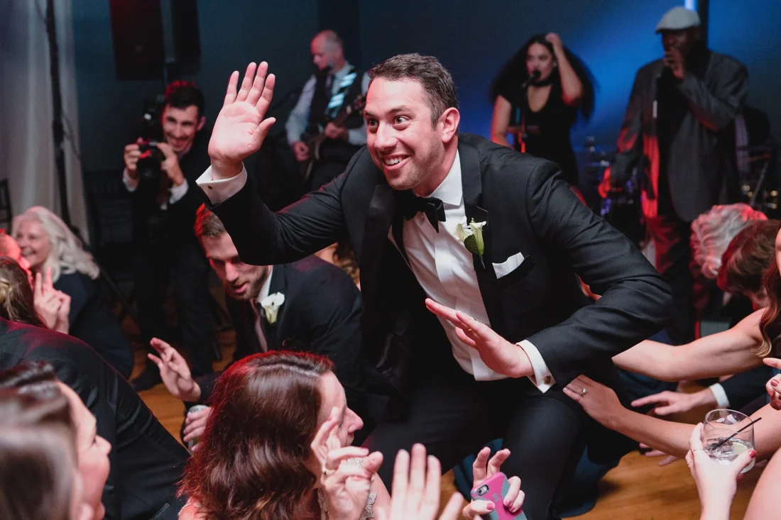 104_Minneapolis_chowgirls_solar_arts_Wedding.jpg