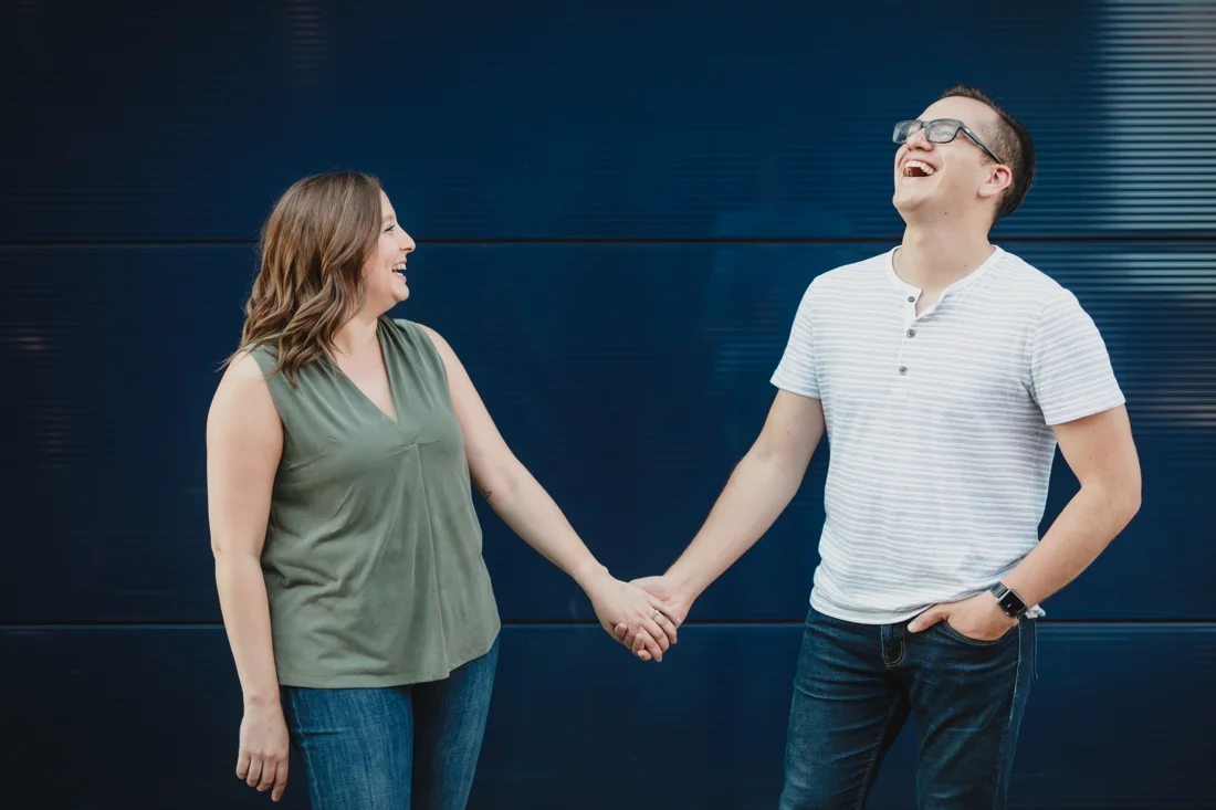 03Minneapolis_summer_engagement_session.jpg
