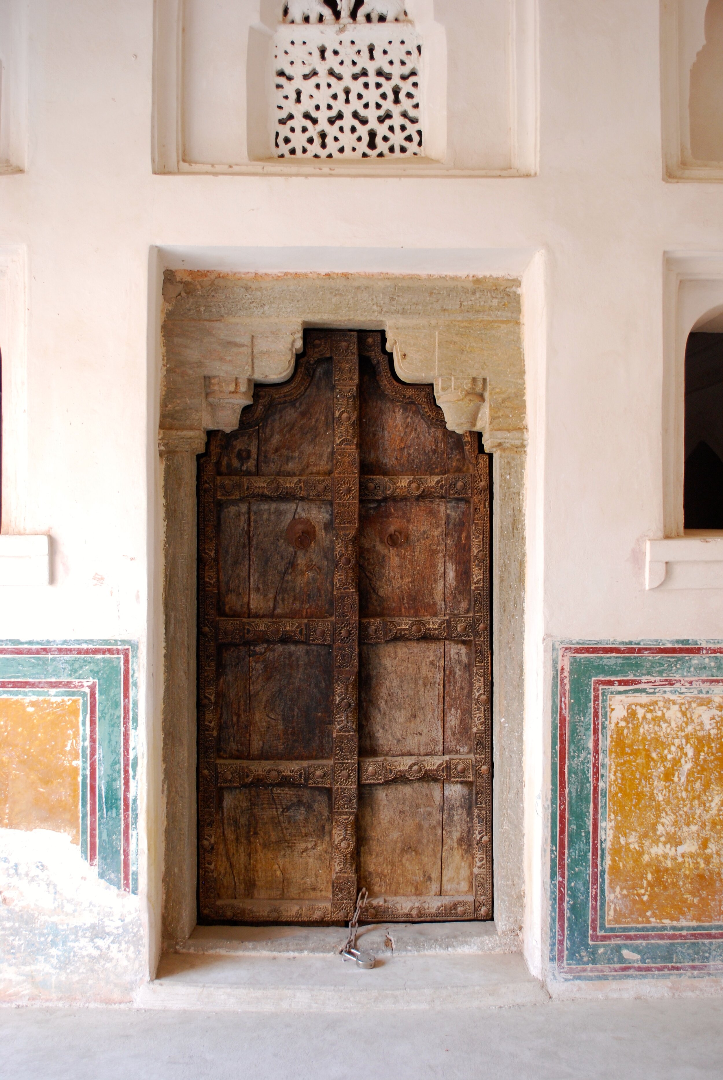 4_JaipurFortDoor_24x36.jpg