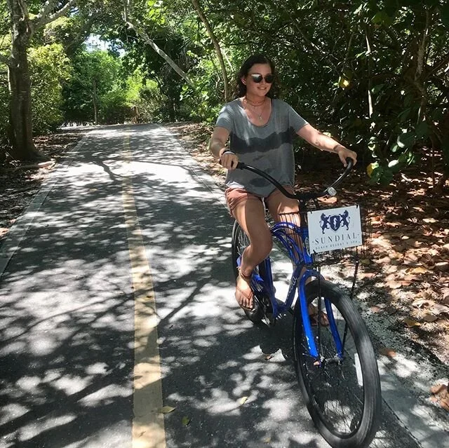 Something about riding a bike around makes you feel like you could just go anywhere ☀️