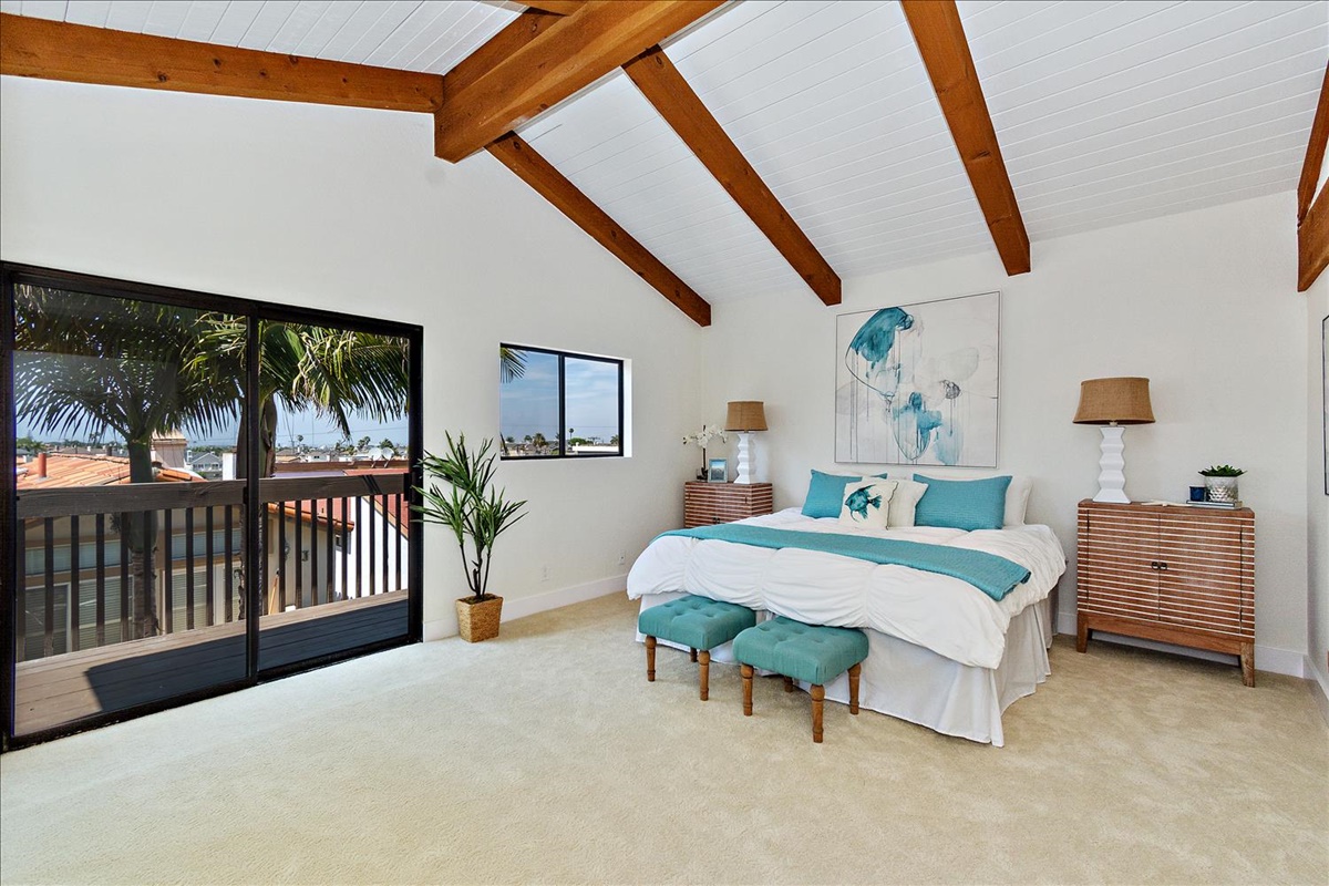 18-Master Bedroom.jpg