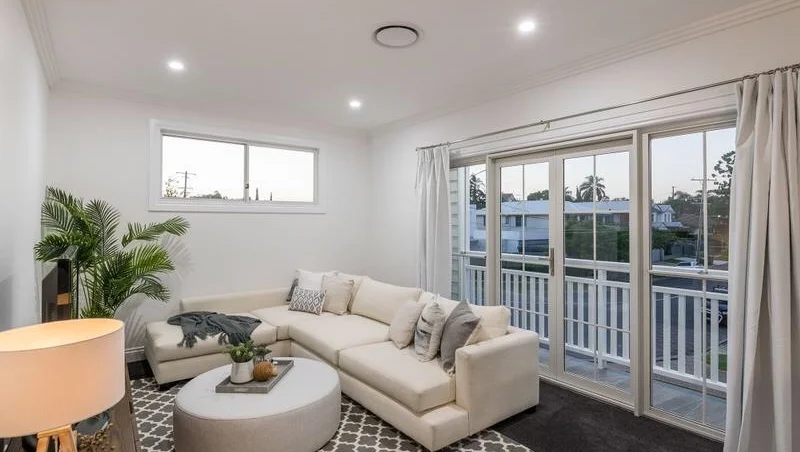 Upstairs+Living.jpg