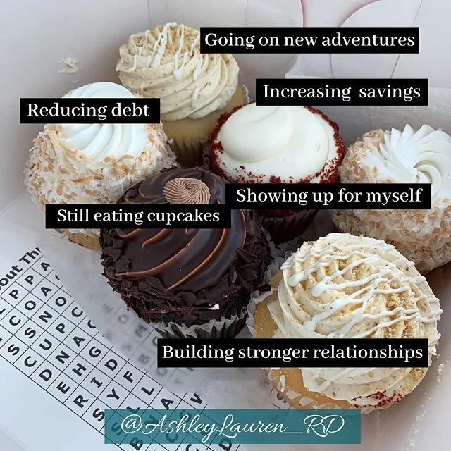 Goals on goals on cupcakes 🧁 ⁣
⁣
⁣
Have you set some new goals for the new decade? ⁣
⁣
⁣
⁣
⁣
Btw: If you need any help with knocking down debt, check out @pa_onamission. She&rsquo;s paying off 6 figures of student loan debt and can show you how you 