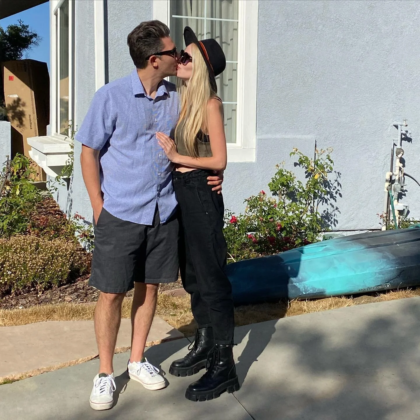 Kiss me already 💋💋💋💋