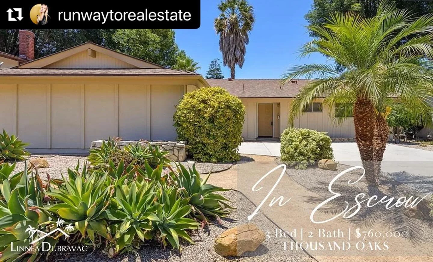 In ESCROW on this mid-century home in Thousand Oaks 🦚🦩🍄 @runwaytorealestate 

Listed for $760,000 
3 Bed | 2 Bath | 1,203 sqft 

📍Thousand Oaks, CA

Looking to make a move? Call me 📲and let&rsquo;s make it happen. 

#midcenturydesign #realtor #l