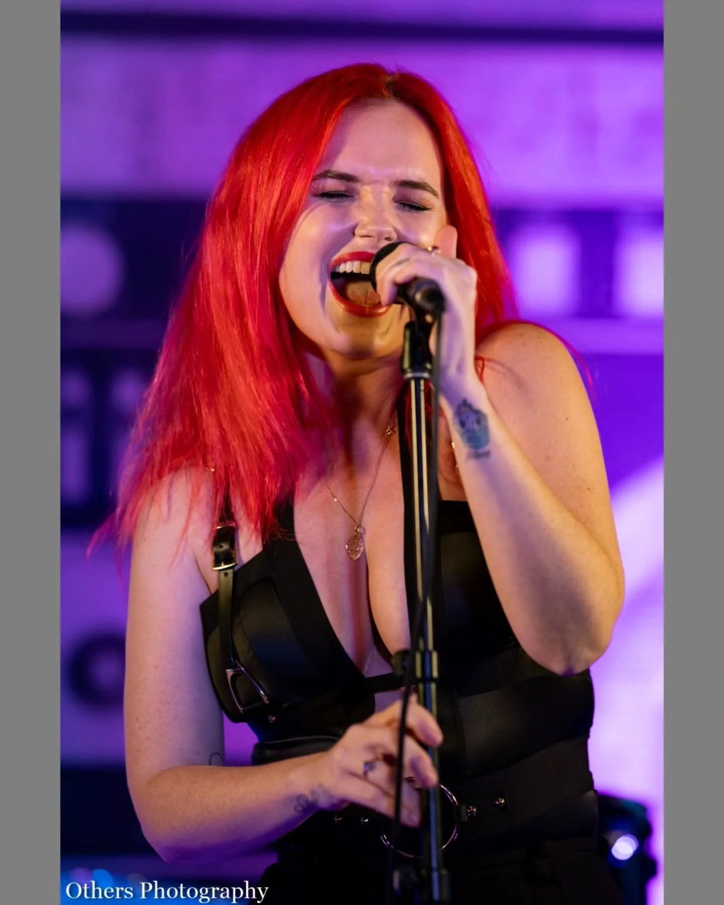 @leahmartinbrown performing for @wfnm at @hotelziggy on October 28th 2025