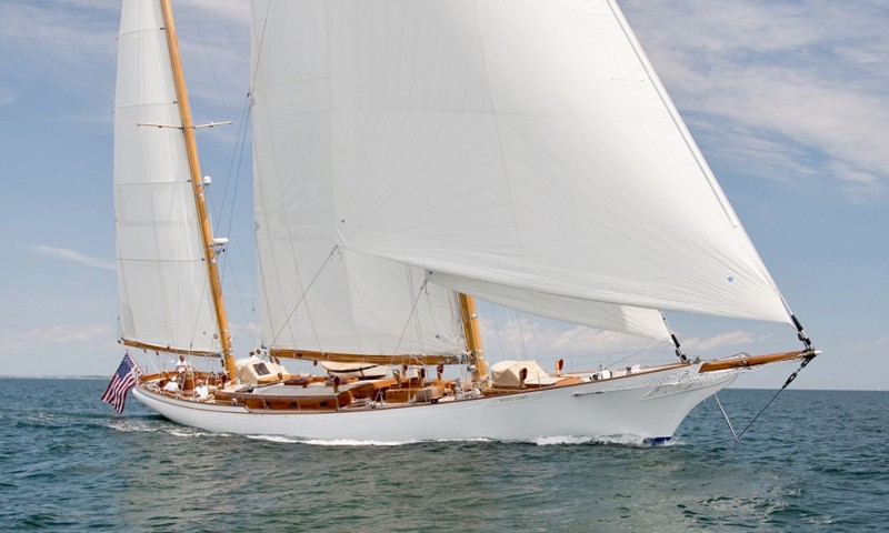 WHITEHAWK Represented Seller. 32.00M (105'00") built by O'Lie-Neilsen.