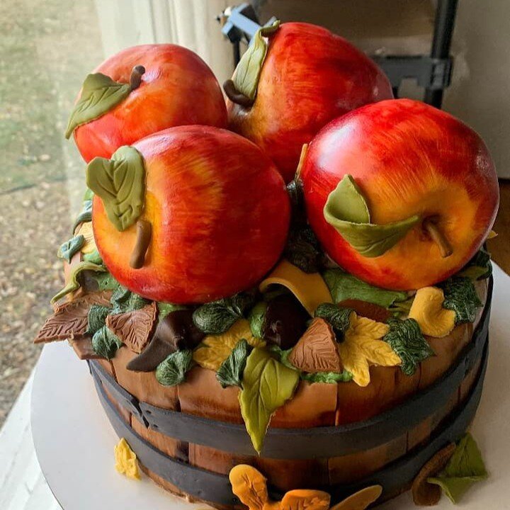 Apple Basket Cake! 🍎 🍰