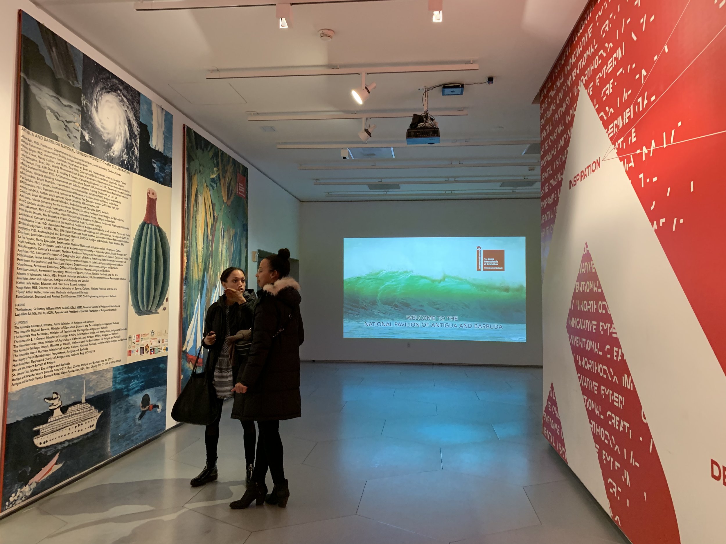 Students and faculty exploring then exhibition, Photo by Ludovica Martella