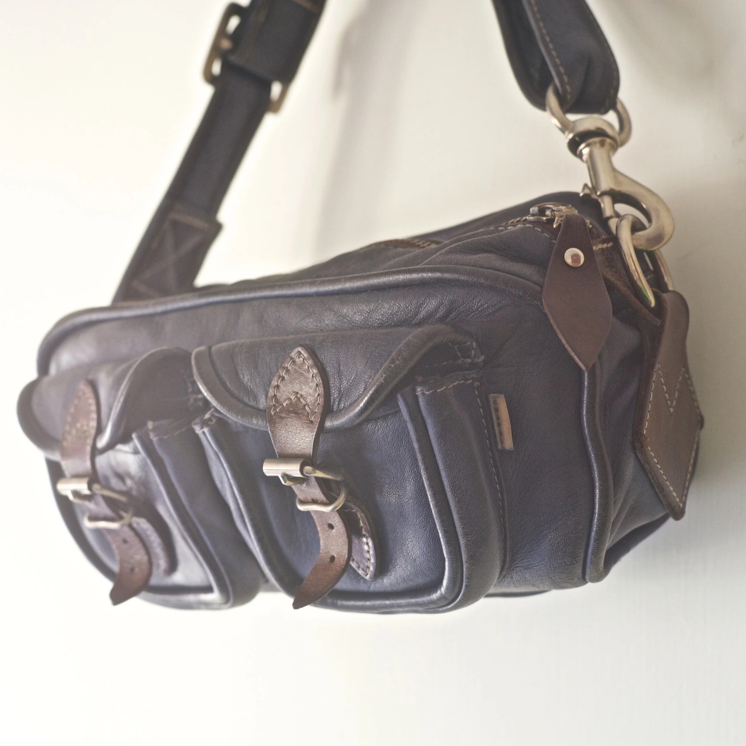 Chapal Leather Bag