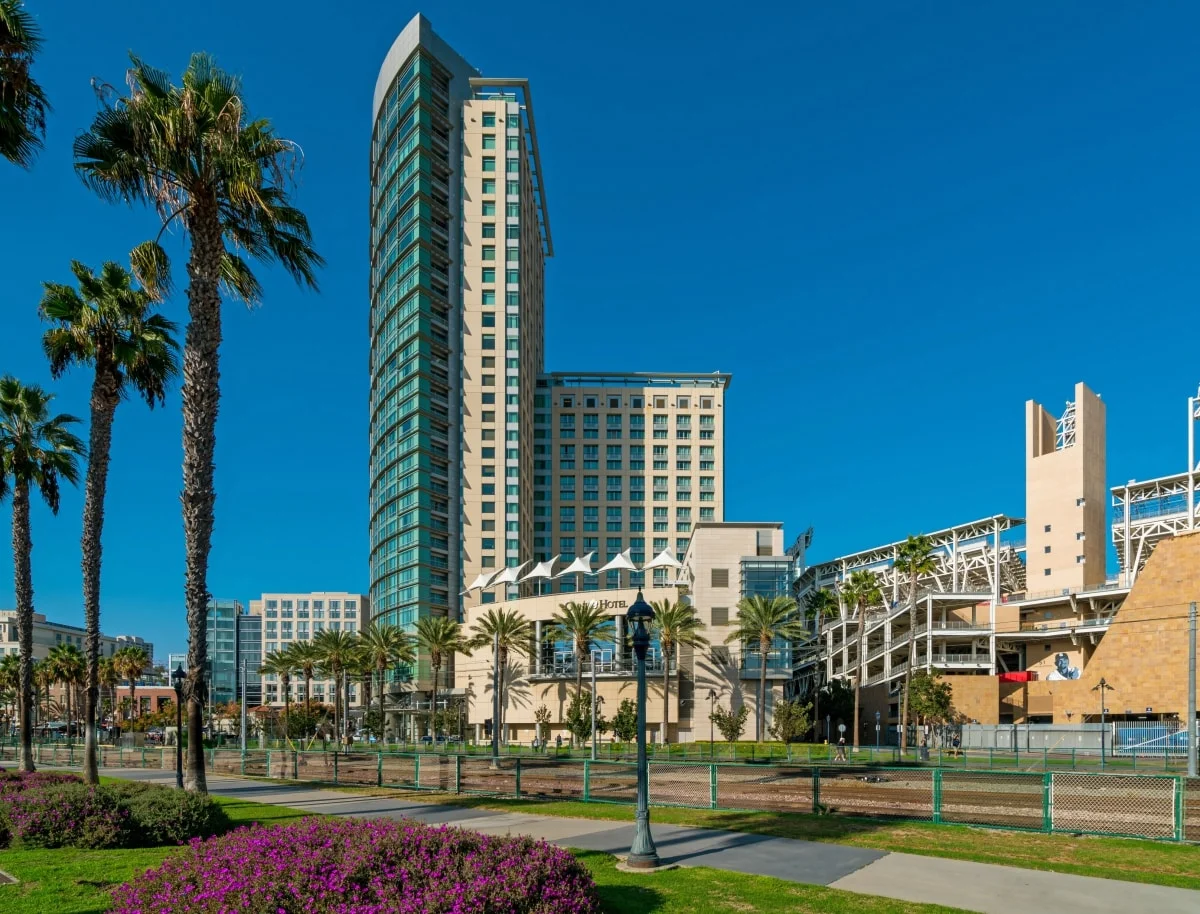 Metropolitan_Downtown-San-Diego-Condos_East Village_2018_Exterior.jpg