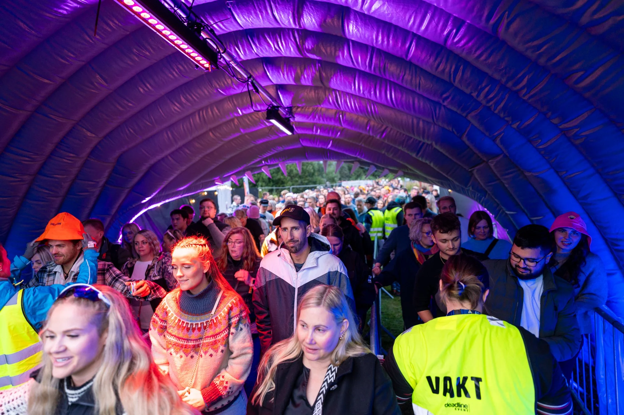 F24 Arena og publikum webres20.jpg
