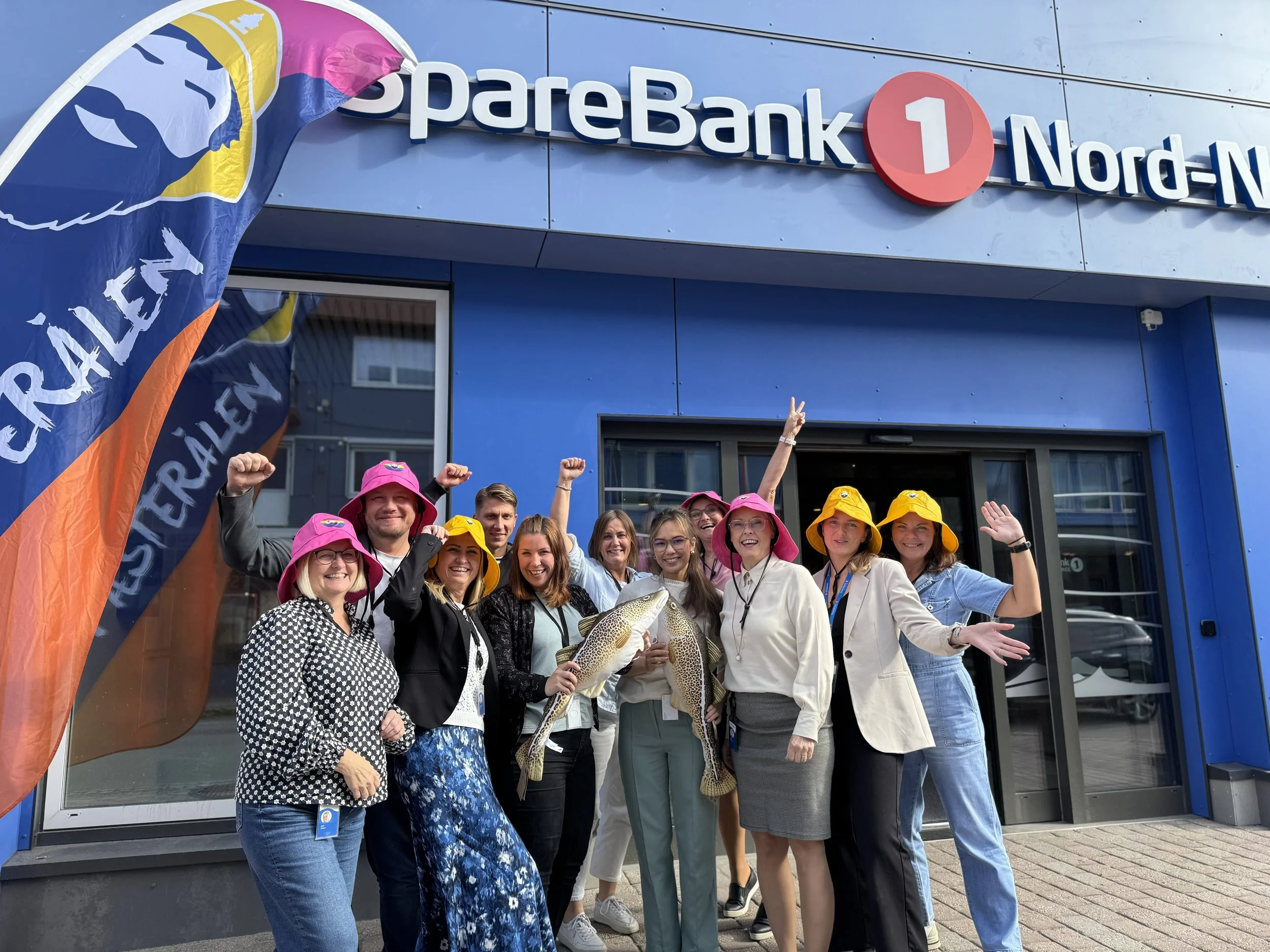 FAMILIEFÆSTERÅLEN: PROGRAM &amp; ARTISTMØTER