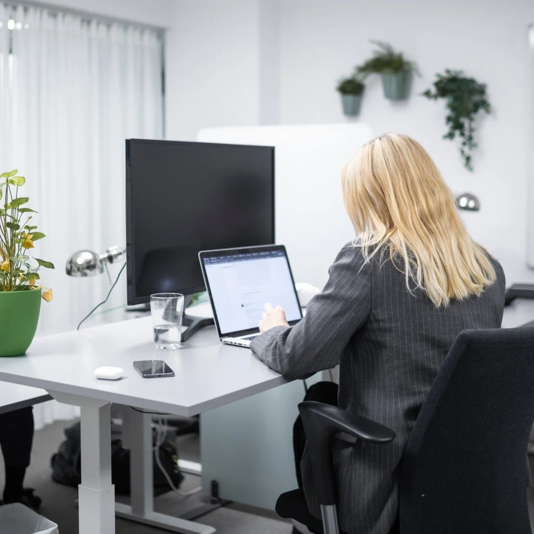 Nytt &aring;r, nya m&ouml;jligheter! ✨ B&ouml;rja arbets&aring;ret p&aring; ett kontor som inspirerar. P&aring; Drottninggatan 38 i centrala G&ouml;teborg erbjuder vi moderna kontorsplatser f&ouml;r f&ouml;retag, frilansare och distansarbetare.

✔️ V