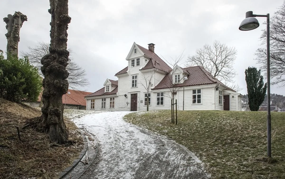 Sted:  Bergen ▎ Byggeår : Ferdigstilt 2020 ▎ Areal:  ca. 500 m² ▎ Byggherre:  Universitetet i Bergen   ▎ Samarbeidpartner:  Rambøll as / Cowi as / Handegård og Pedersen