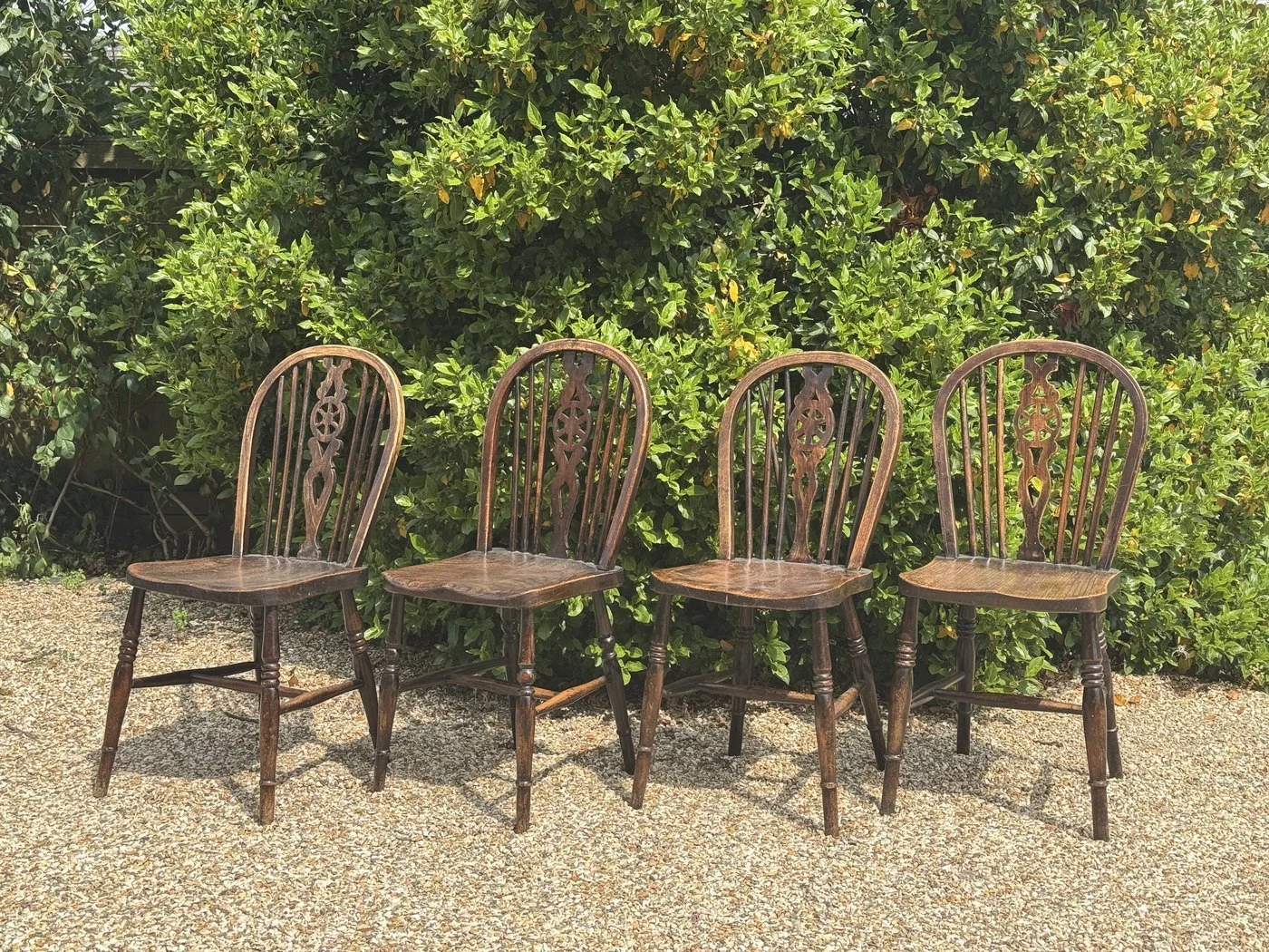 08-windsor-chairs-set6-1.jpg
