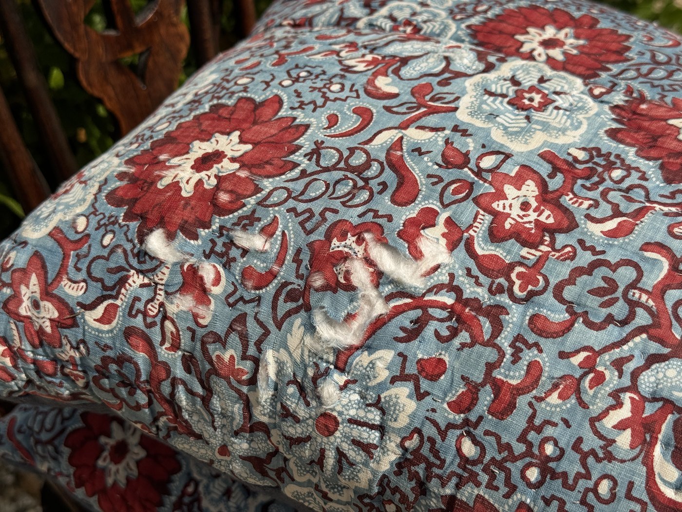 06-cushions-pair-4.jpg