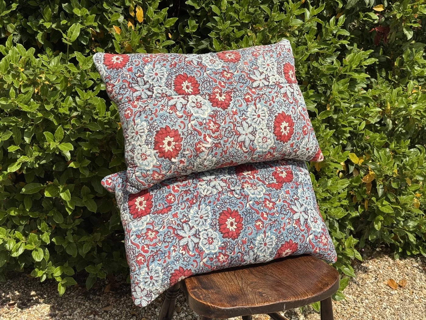 06-cushions-pair-1.jpg