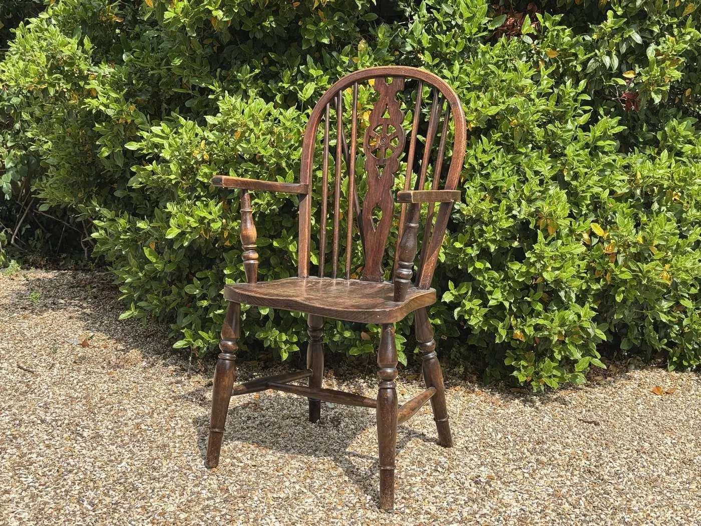 08-windsor-chairs-set6-4.jpg