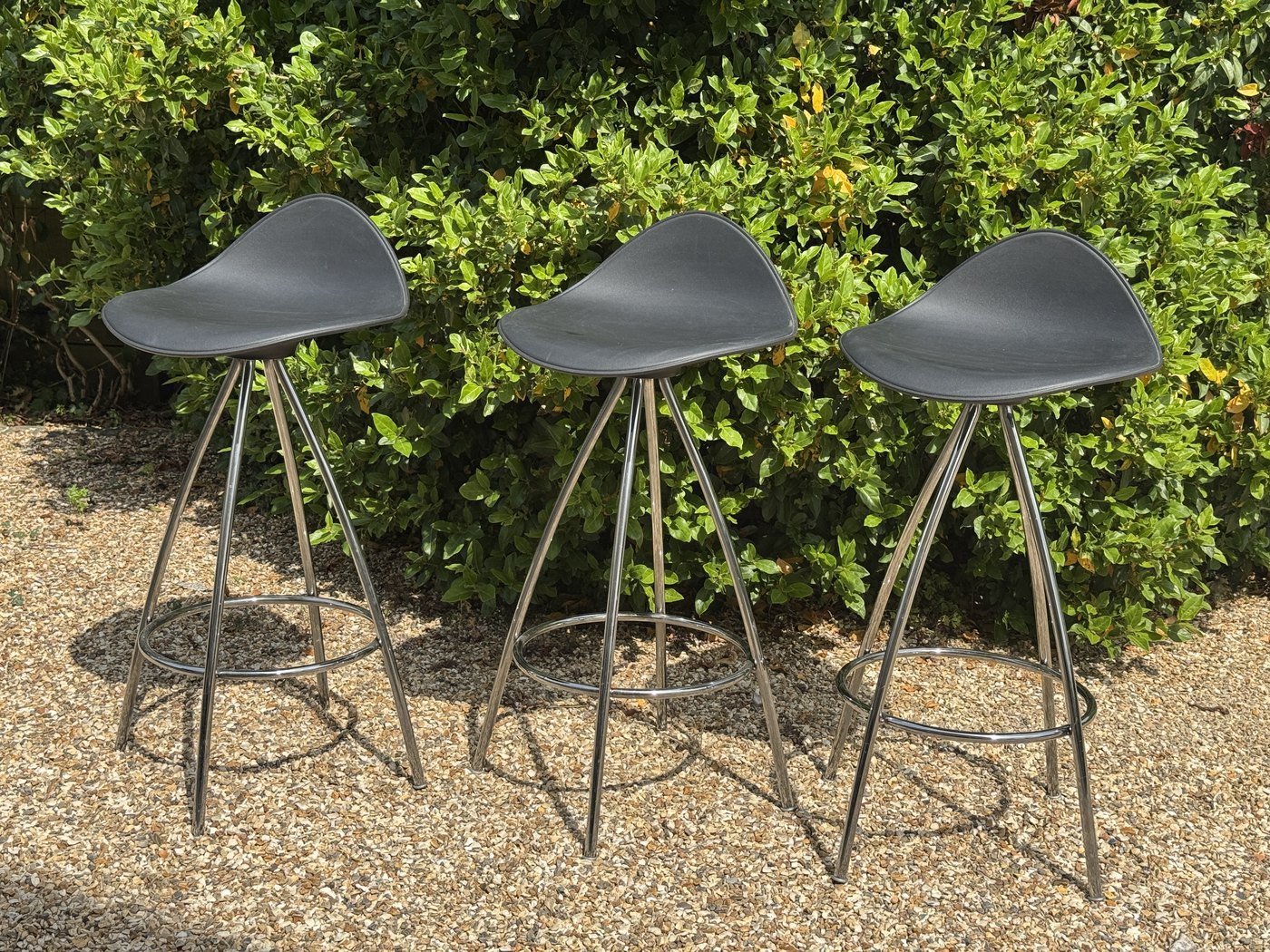 01-onda-bar-stools-1.jpg