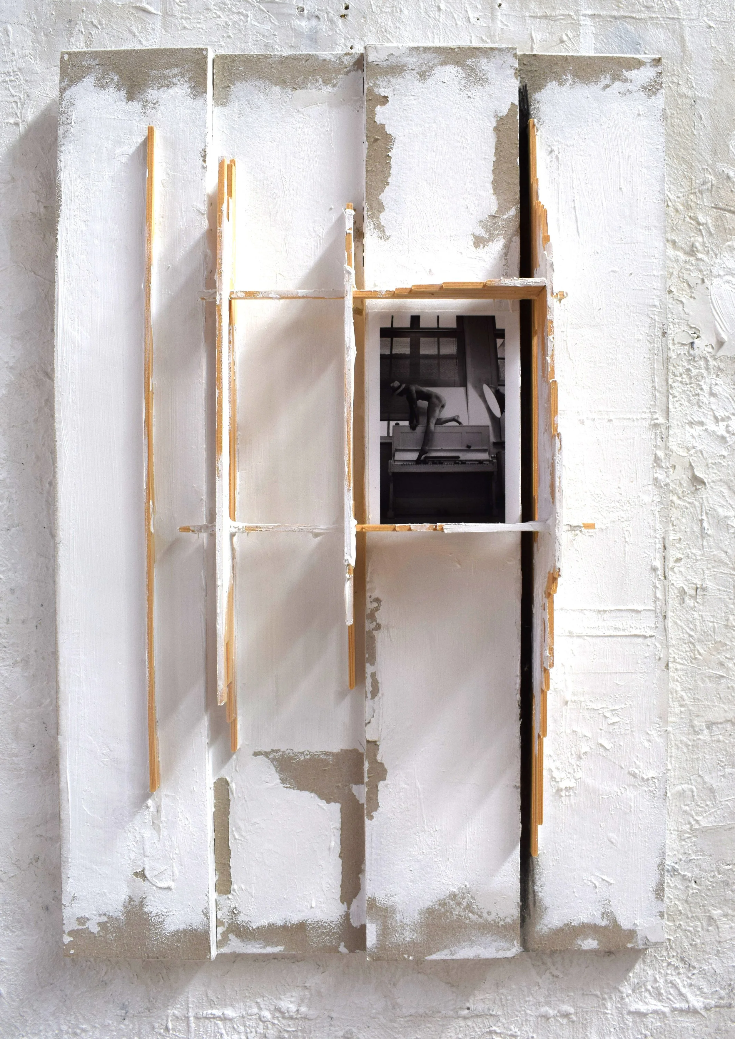 Construction and the Piano. 40 x 60 cm.JPG