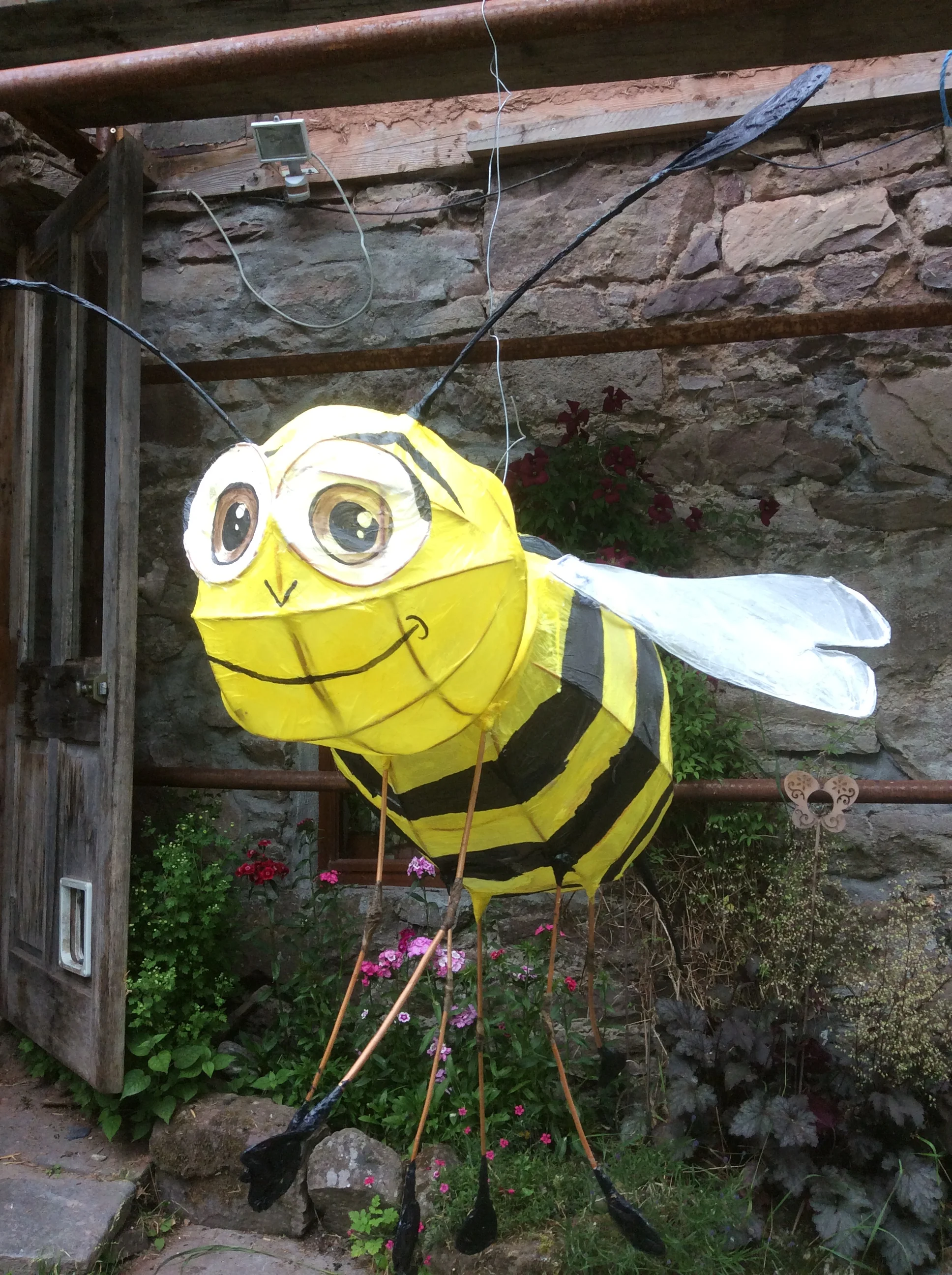 Bee 