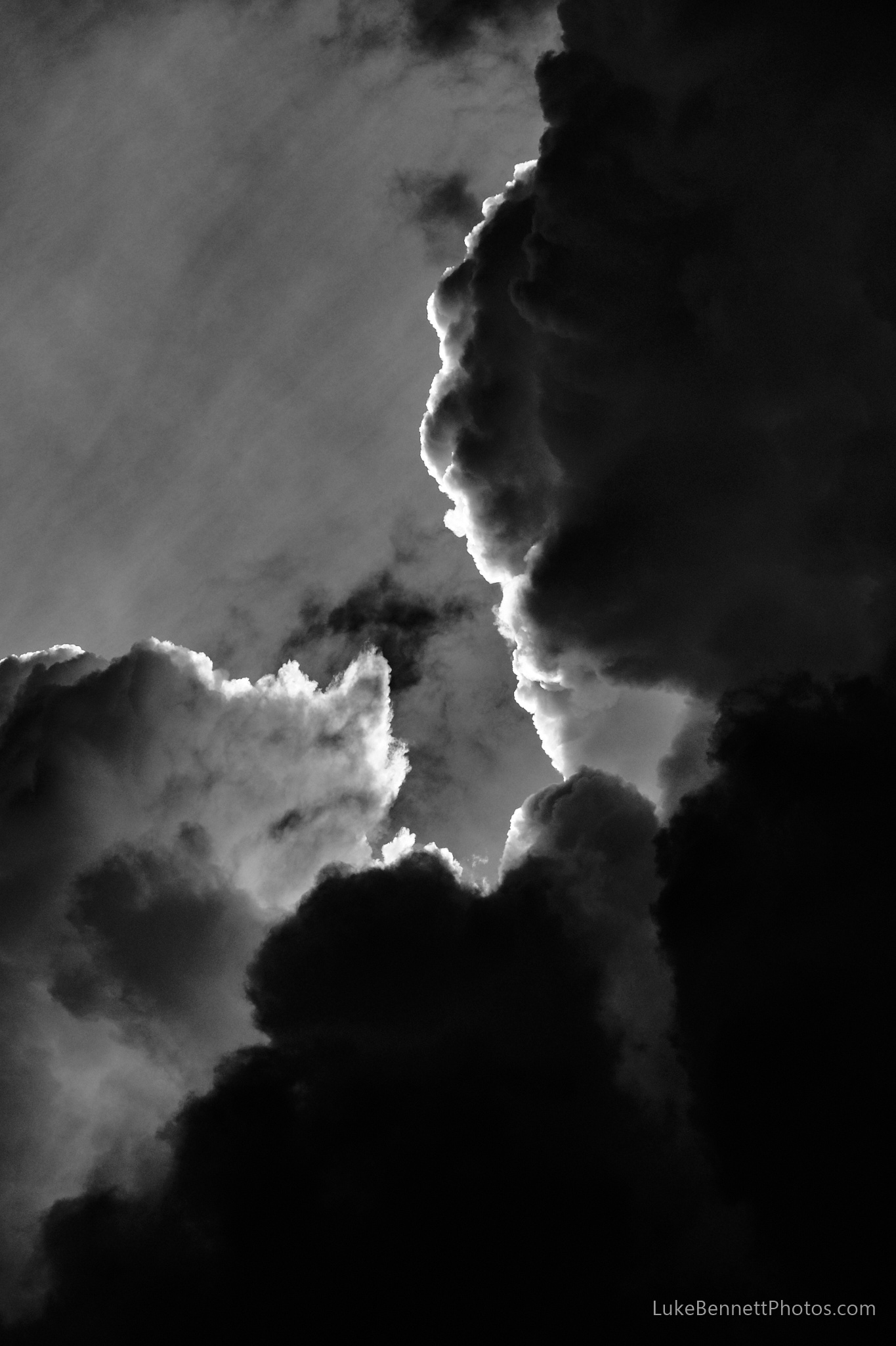 A Black and White Cloud Study