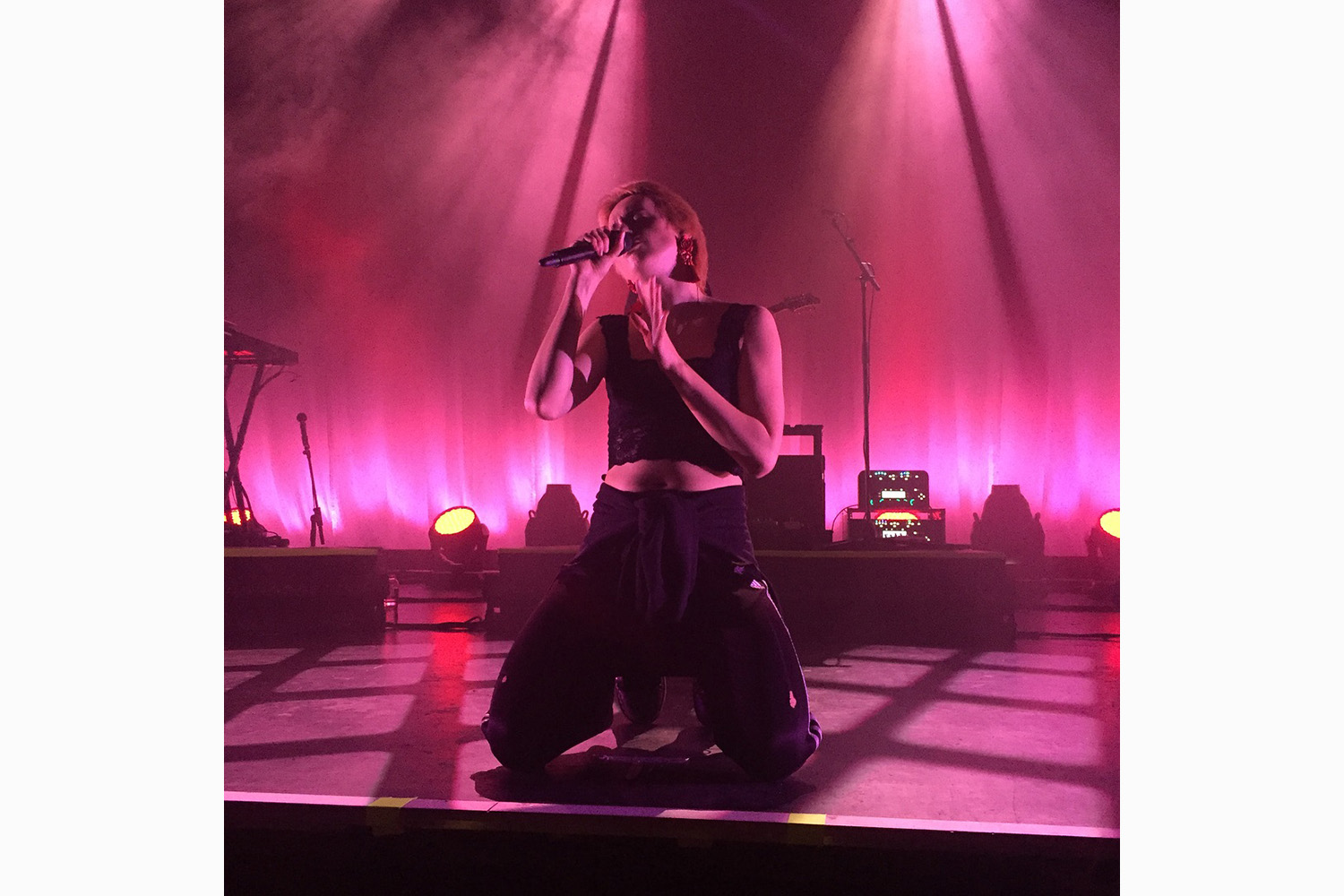 2018-mø-spring-uk-tour-05.jpg