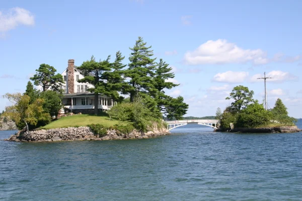 Thousand islands cruise