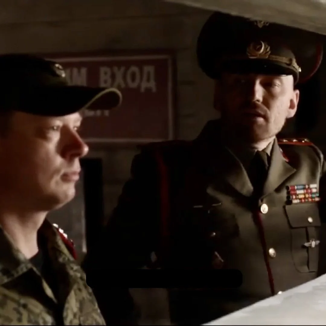 Russian dialect coach Sasha Piltsin coaching Raphael Kepinski on set of Supergirl