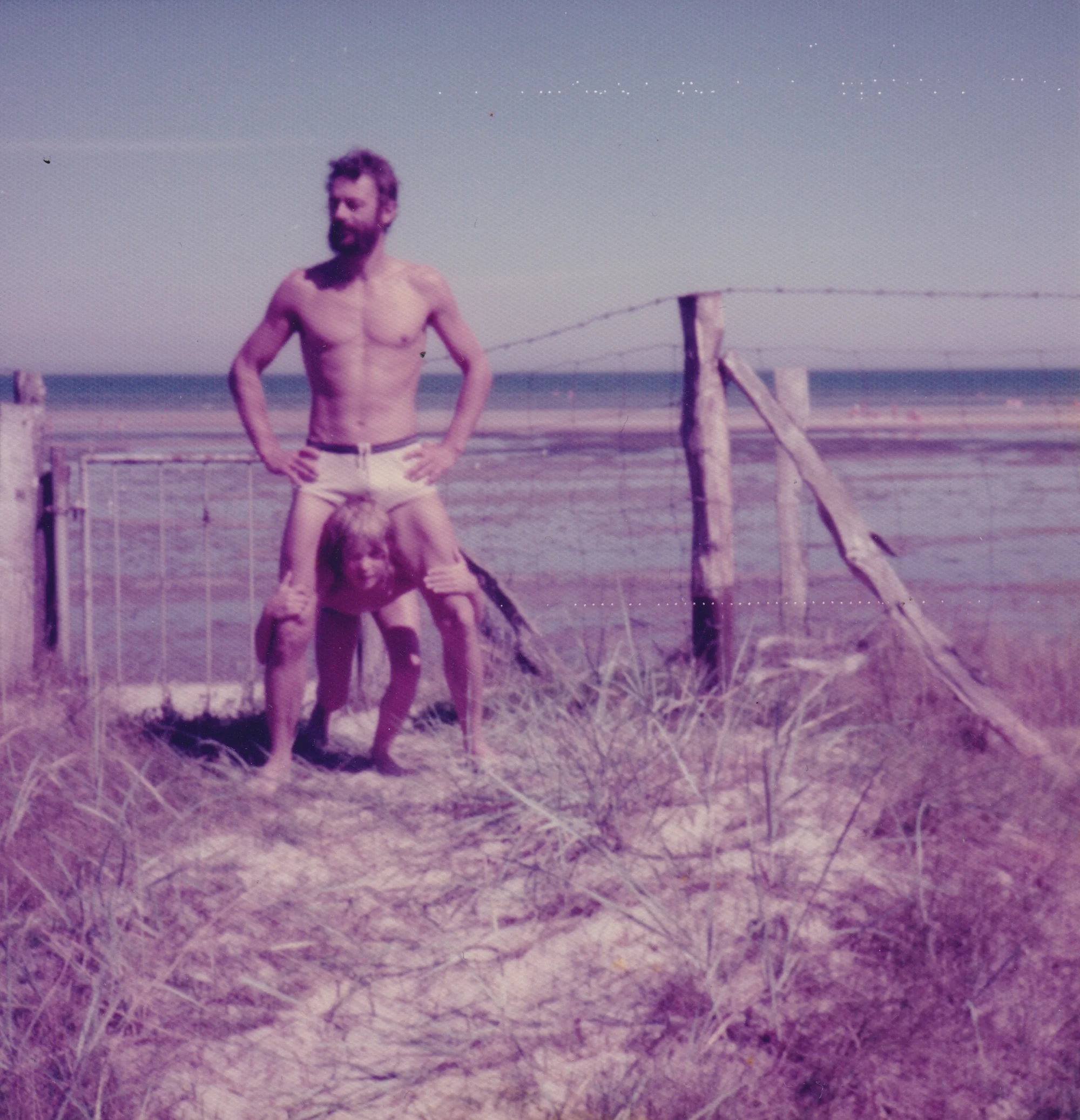 Familien i sommerhus (ca. 1971) 1-2000.jpg
