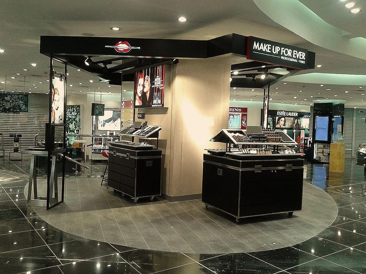 Make up for ever, Dubai