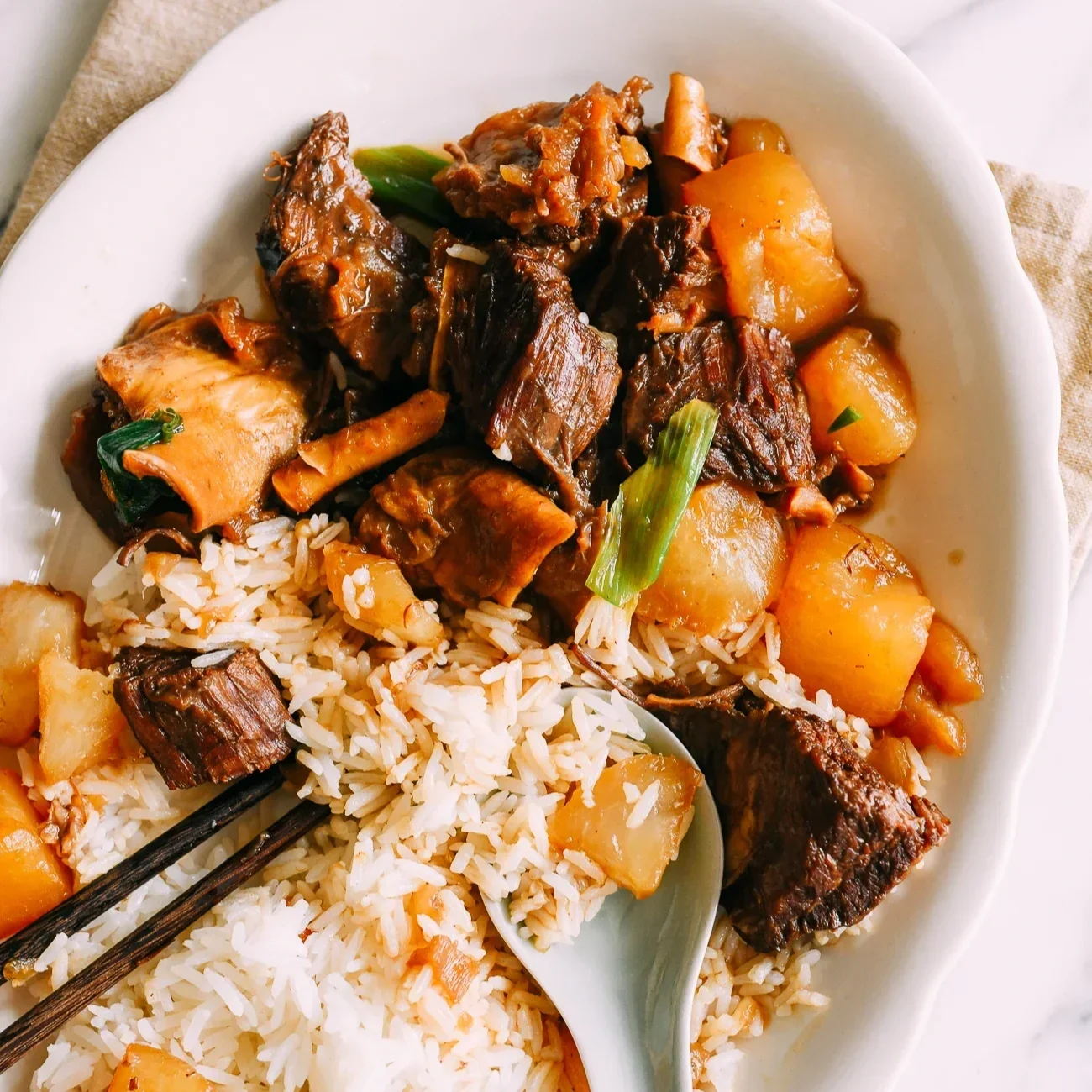 Chinese Braised Beef Stew with Onion and Daikon