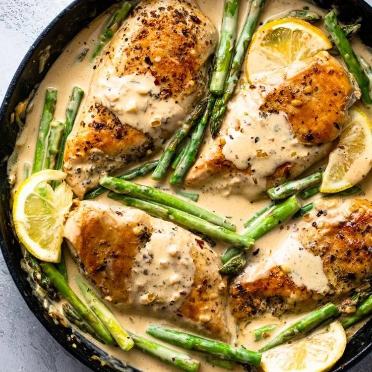 Creamy Lemon Garlic Chicken with Asparagus
