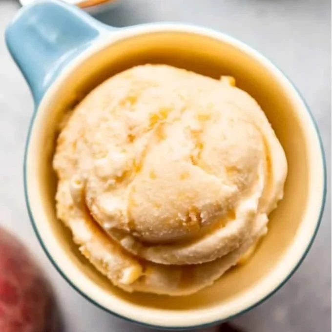 To Die For Homemade Peach Ice Cream