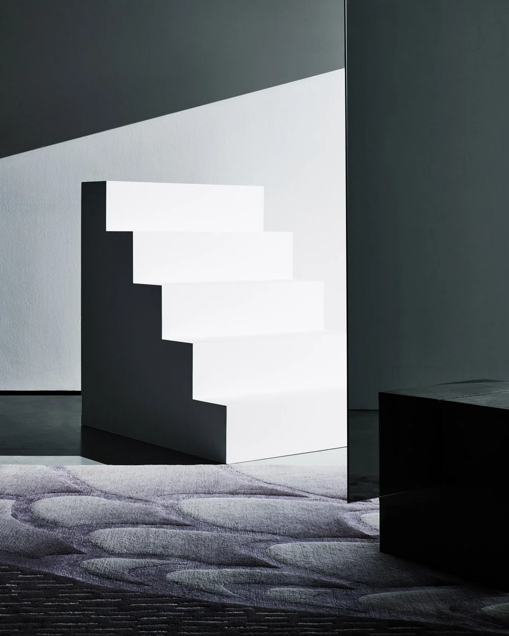 House_of_Grey-Eagle-Deirdre-Dyson-rug.jpg
