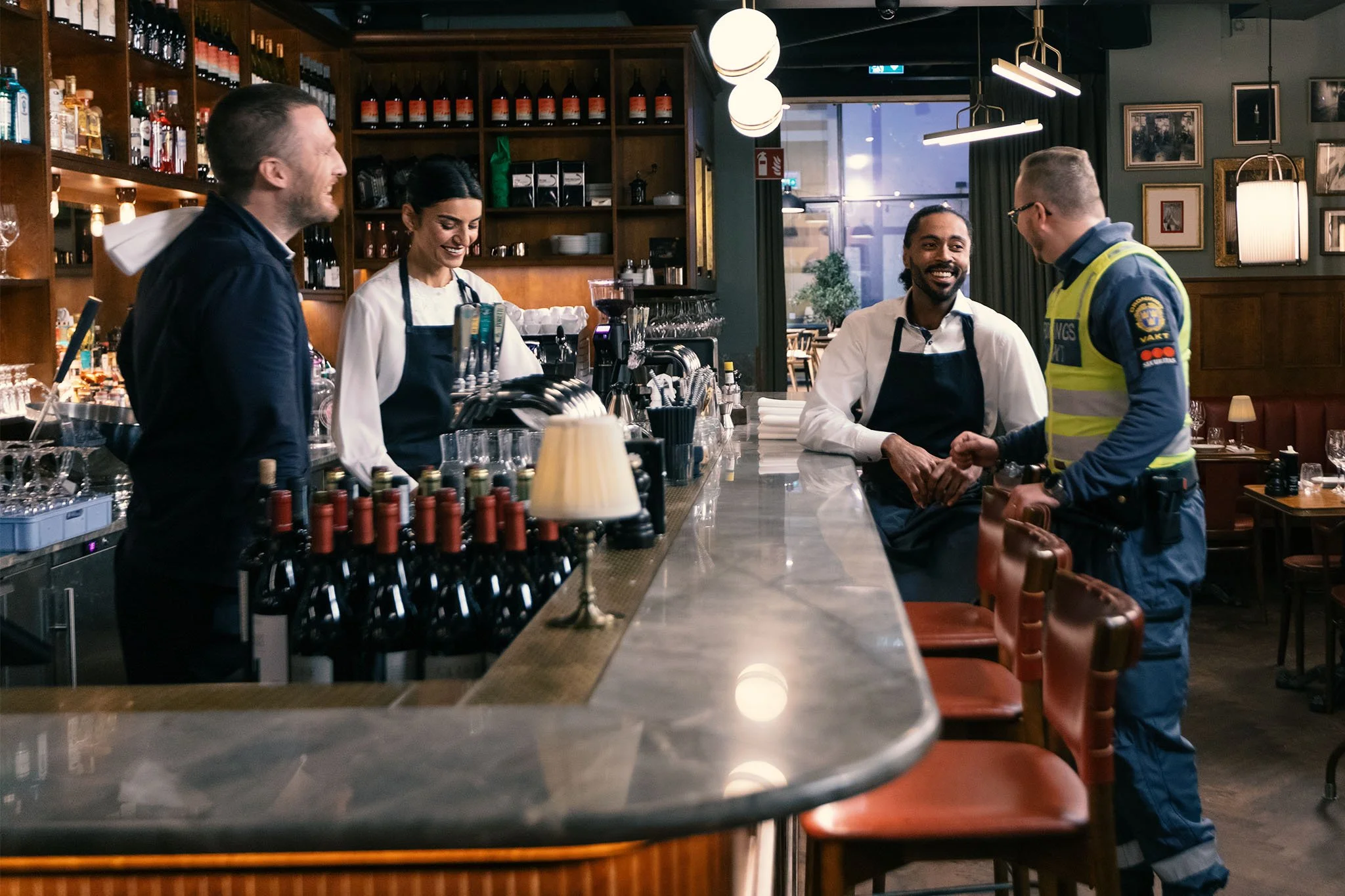 0I1A8795 Restaurant B2_03 web.jpg