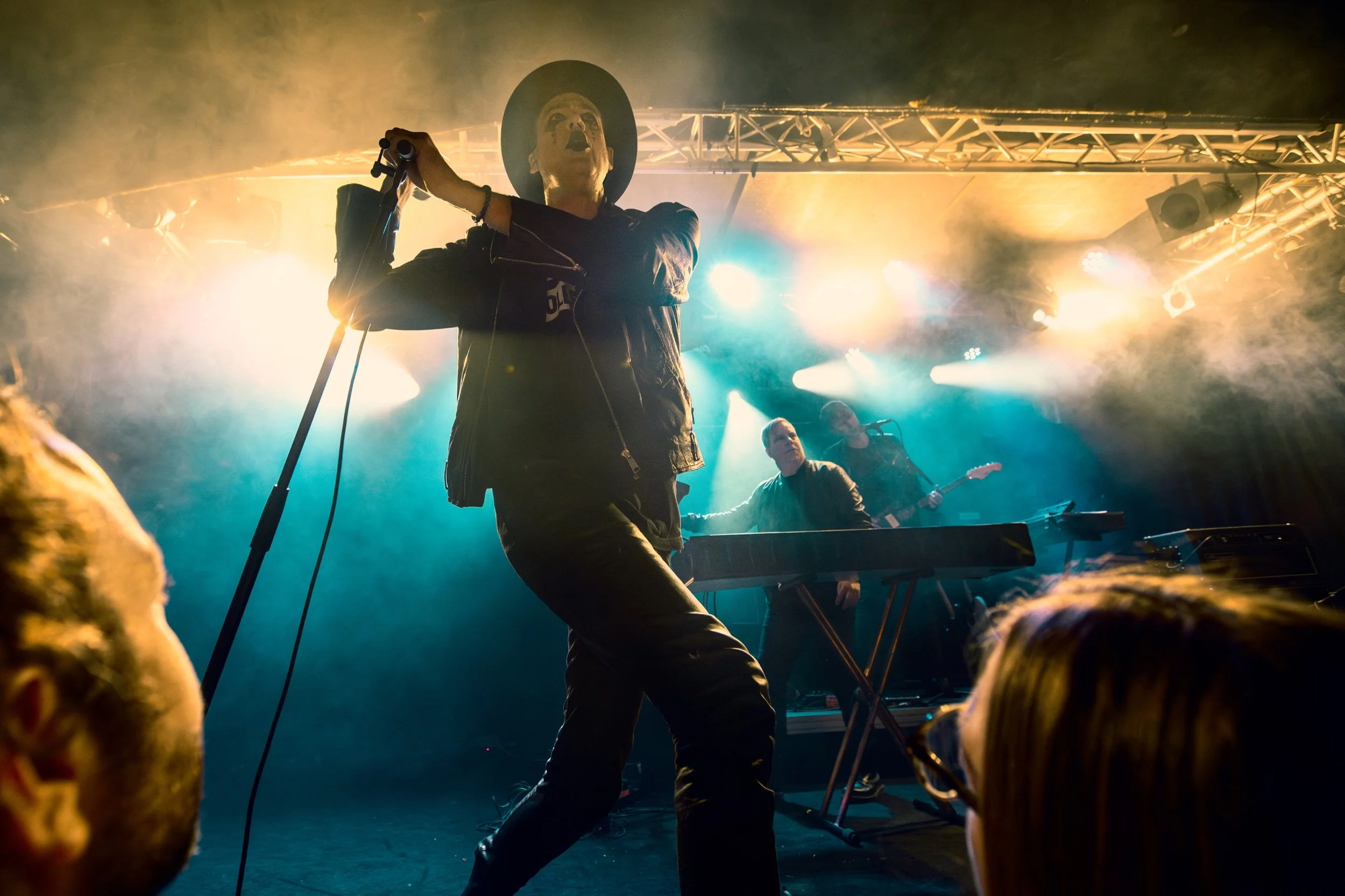 _P4A9306-Enhanced-NR Henric de la Cour @debaser 07.jpeg