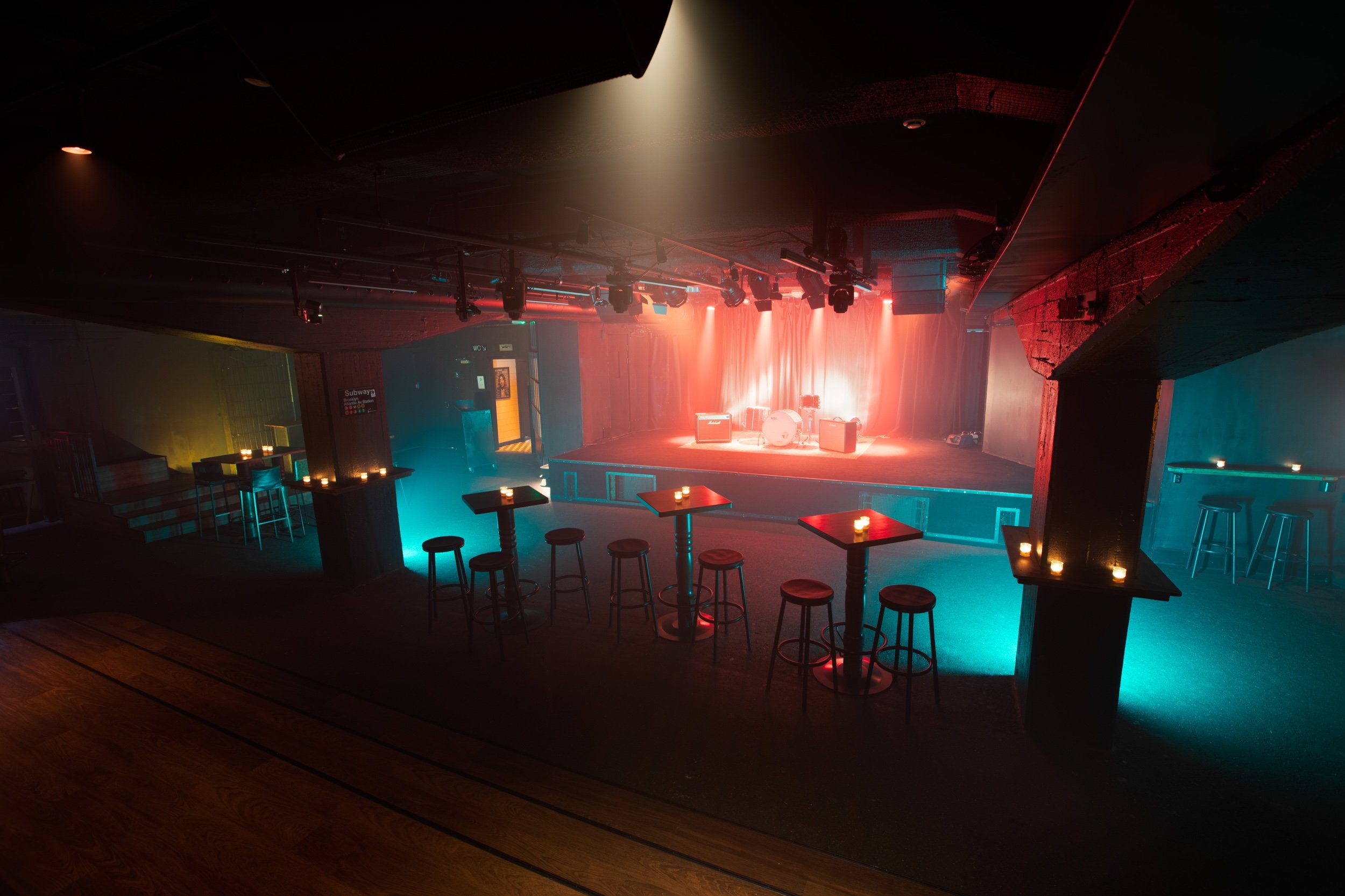 Debaser Nova - Ståbord_event 03.jpeg